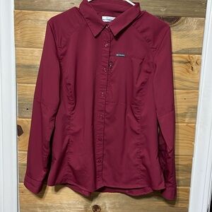 Columbia Women's Button Down Shirt - Burgundy